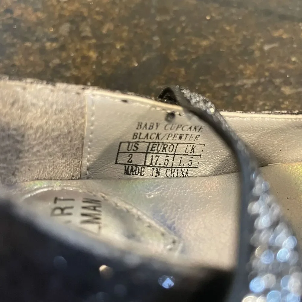 Stuart Weitzman Baby Shoes Size 2‎ Baby Cupcake Black/Pewter Sparkle